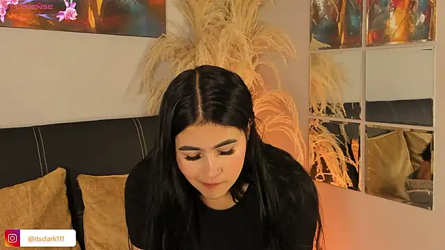 Emma  clark  online show from February 2026 01:06:01 PM