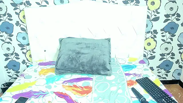 ValentinaKlean online show from November 2025 04:44:01 AM