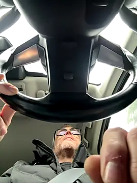 Snapshot of Axl_hot chatting on December 2025 08:43:01 AM Axl hot online show from December 2025 08:43:01 AM