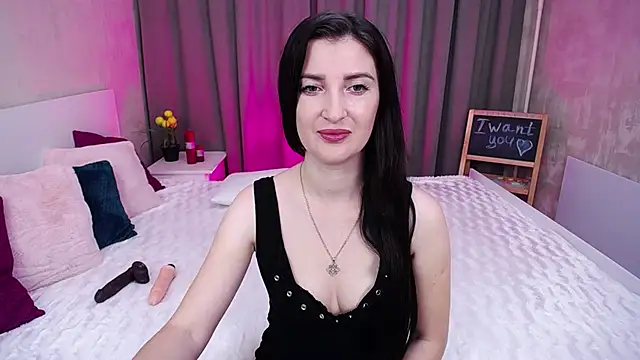 EvelinCuper online show from October 2025 05:07:02 AM