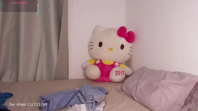 dulceangel   online show from September 2025 02:22:02 AM