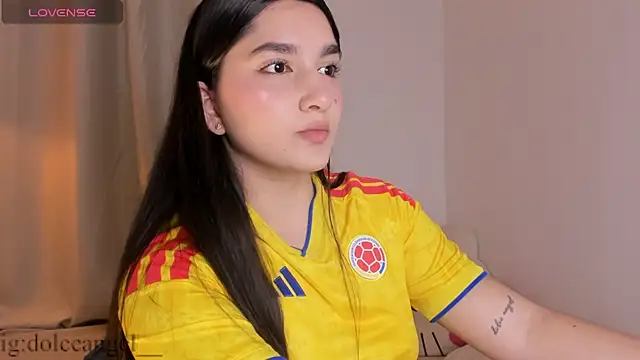 Snapshot of dulceangel__ chatting on June 2026 03:49:01 AM dulceangel online show from June 2026 03:49:01 AM