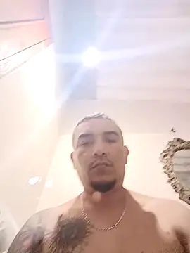 Snapshot of SecurePlanet9 chatting on February 2026 02:40:01 AM SecurePlanet9 online show from February 2026 02:40:01 AM