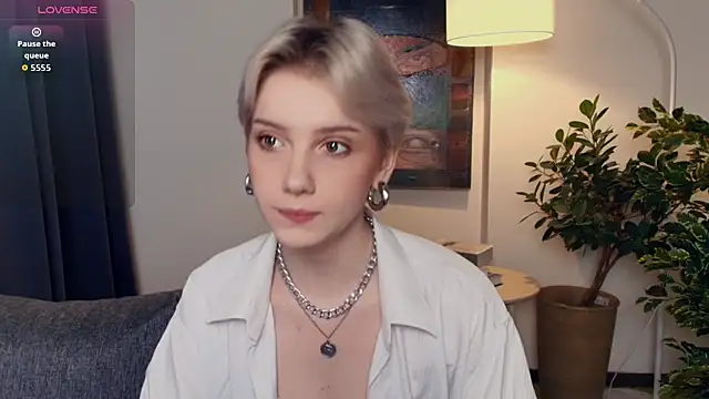 OdelynaAsp online show from December 2025 11:52:02 AM