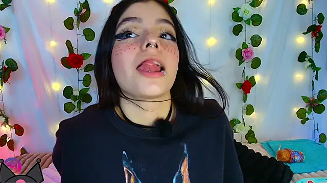 Snapshot of cutee_andrea chatting on October 2025 03:21:02 AM cutee andrea online show from October 2025 03:21:02 AM