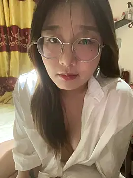 sisi-maiden online show from April 2026 01:06:01 PM