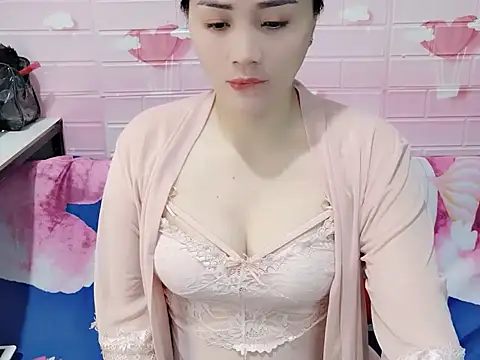 Snapshot of Miu_9117 chatting on September 2025 06:20:01 PM Miu 9117 online show from September 2025 06:20:01 PM