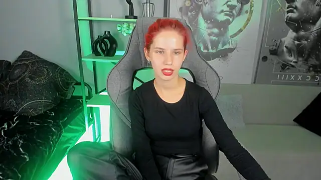 NitaNihil online show from October 2025 08:09:02 PM