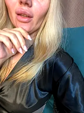 Snapshot of Affectionate_lady chatting on September 2025 09:32:01 AM Affectionate lady online show from September 2025 09:32:01 AM