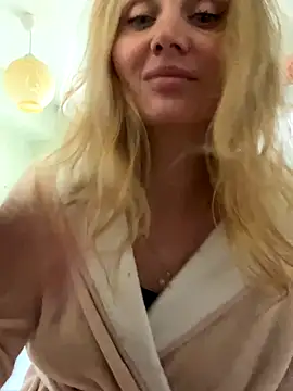 Snapshot of Affectionate_lady chatting on October 2025 08:12:01 AM Affectionate lady online show from October 2025 08:12:01 AM