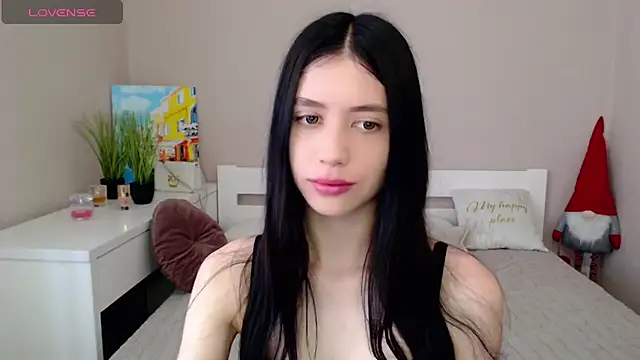 Snapshot of SelinLi chatting on June 2026 06:25:01 AM SelinLi online show from June 2026 06:25:01 AM