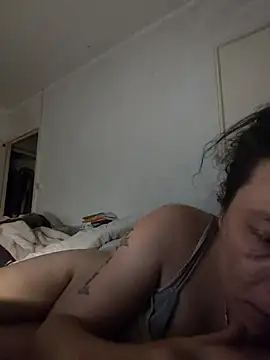 Snapshot of zeousseelphie chatting on September 2025 08:09:01 PM zeousseelphie online show from September 2025 08:09:01 PM