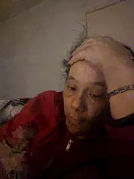 Snapshot of zeousseelphie chatting on October 2025 07:00:02 AM zeousseelphie online show from October 2025 07:00:02 AM