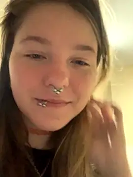 Snapshot of VesnaCrystal chatting on October 2025 09:42:01 AM VesnaCrystal online show from October 2025 09:42:01 AM