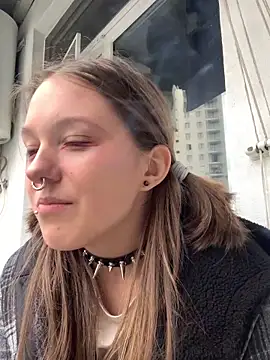 Snapshot of VesnaCrystal chatting on February 2026 05:45:01 AM VesnaCrystal online show from February 2026 05:45:01 AM