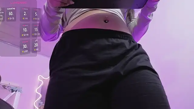 ZURY TAY online show from February 2026 11:44:01 AM