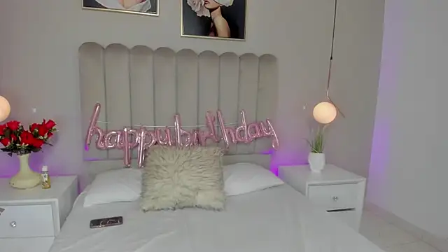 Dani rosse  online show from April 2026 12:28:01 PM