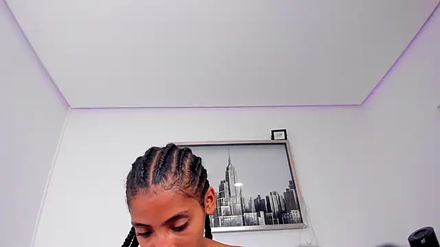 Snapshot of sarah_ashbourne chatting on September 2025 12:09:01 PM sarah ashbourne online show from September 2025 12:09:01 PM