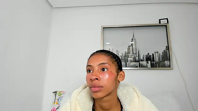 Snapshot of sarah_ashbourne chatting on December 2025 01:09:02 PM sarah ashbourne online show from December 2025 01:09:02 PM