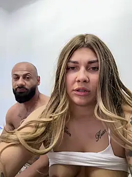 MiaKiittyy online show from May 2026 08:38:02 PM