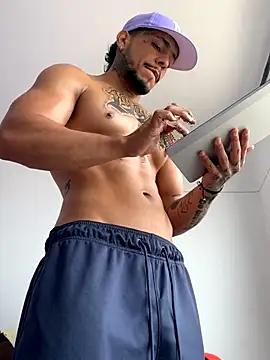 DeimonOficial online show from September 2025 05:38:02 PM