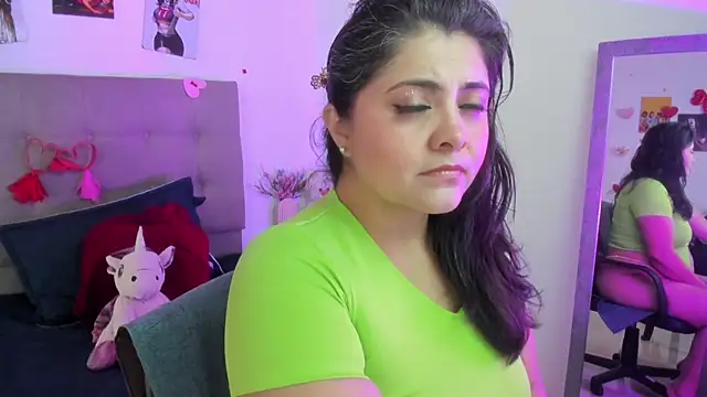 TifanyAmazinng online show from March 2026 01:51:03 PM