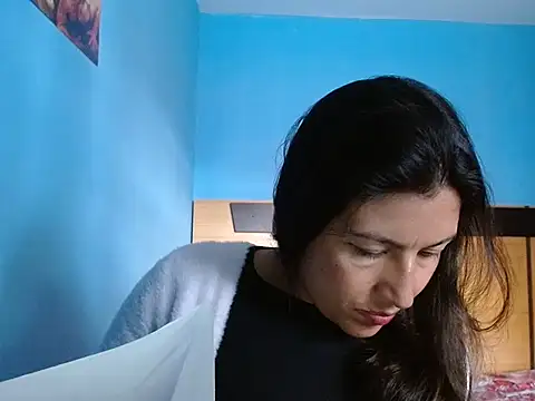 SarahFriendly online show from April 2026 07:36:01 PM