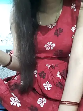 Aarti-kumri online show from February 2026 07:03:02 PM