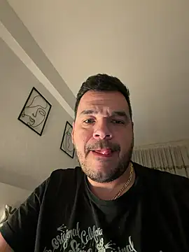 Snapshot of elvergon2023 chatting on April 2026 06:03:02 AM elvergon2023 online show from April 2026 06:03:02 AM