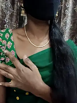 Snapshot of kavya-telugu84 chatting on December 2025 04:01:02 PM kavya-telugu84 online show from December 2025 04:01:02 PM