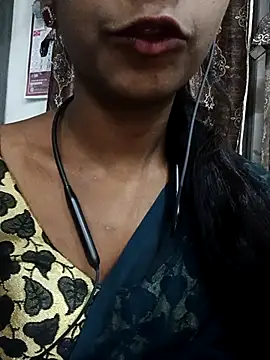 Snapshot of kavya-telugu84 chatting on January 2026 05:50:01 PM kavya-telugu84 online show from January 2026 05:50:01 PM