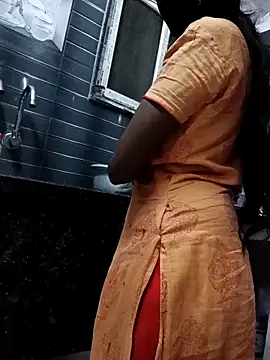 Snapshot of kavya-telugu84 chatting on February 2026 01:51:01 PM kavya-telugu84 online show from February 2026 01:51:01 PM