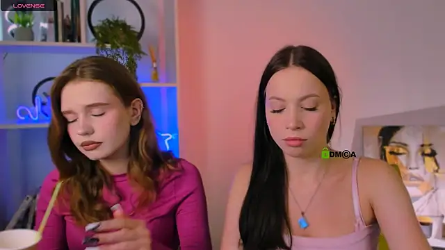 Snapshot of amanda-miki chatting on September 2025 07:18:02 PM amanda-miki online show from September 2025 07:18:02 PM