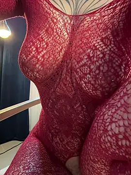 Snapshot of janne_maybe chatting on December 2025 03:50:02 PM janne maybe online show from December 2025 03:50:02 PM