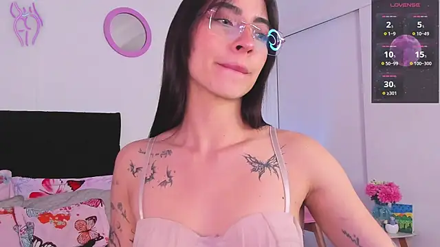 Snapshot of Aryane_art_ chatting on November 2025 09:14:01 PM Aryane art online show from November 2025 09:14:01 PM