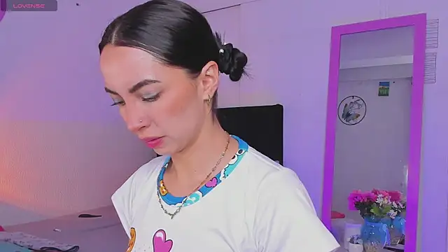 Snapshot of Aryane_art_ chatting on January 2026 10:12:02 PM Aryane art online show from January 2026 10:12:02 PM