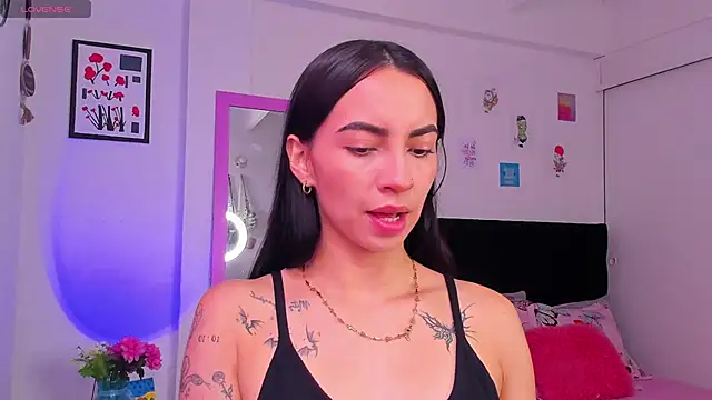 Snapshot of Aryane_art_ chatting on February 2026 07:42:02 PM Aryane art online show from February 2026 07:42:02 PM