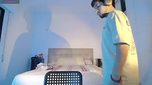 Dimax xxx online show from October 2025 08:30:02 PM