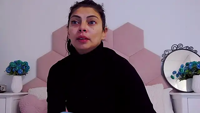 Snapshot of LadyLiia chatting on January 2025 04:50:01 AM LadyLiia online show from January 2025 04:50:01 AM