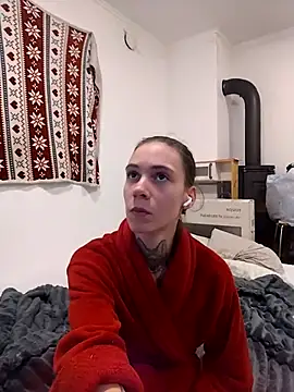 Snapshot of HoneySquirrel chatting on October 2025 07:14:02 PM HoneySquirrel online show from October 2025 07:14:02 PM