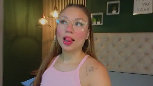 sky collinss online show from October 2025 09:04:02 PM