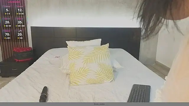 emmi collinss online show from June 2026 07:48:01 PM