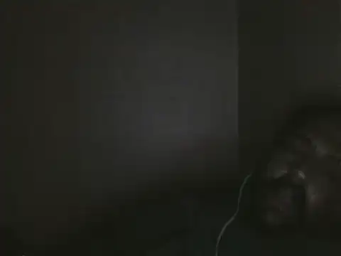 Snapshot of elpoop7305 chatting on January 2026 05:21:02 AM elpoop7305 online show from January 2026 05:21:02 AM