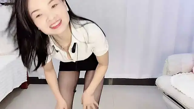 Snapshot of Tangbao-Baby chatting on November 2025 01:16:02 AM Tangbao-Baby online show from November 2025 01:16:02 AM