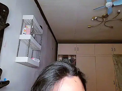 YourNikkieXxx online show from December 2025 06:34:02 PM