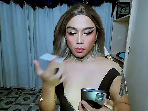 YourNikkieXxx online show from January 2026 08:36:02 PM