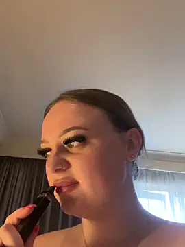 SexySashaxox online show from April 2026 03:39:01 PM