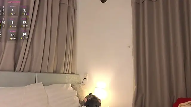 Alice 1n Wonderland  online show from November 2025 12:13:02 AM