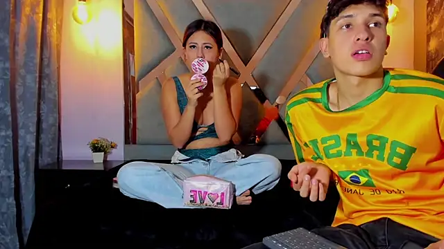 Snapshot of ChanellandMax chatting on December 2025 07:42:02 PM ChanellandMax online show from December 2025 07:42:02 PM