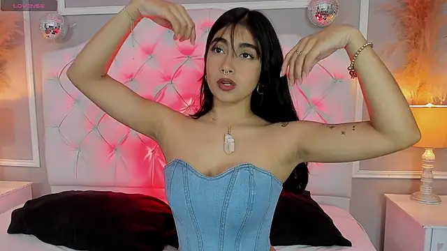 Snapshot of cherry_vega_ chatting on October 2025 12:40:02 PM cherry vega online show from October 2025 12:40:02 PM